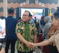 Bupati Kubu Raya Sujiwo membuka konsultasi publik rancangan awal RKPD 2027 di Aula Praja Utama. (ird/kominfokkr)