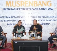 Gubernur Ria Norsan saat menghadiri Musrenbang RKPD di Ketapang.