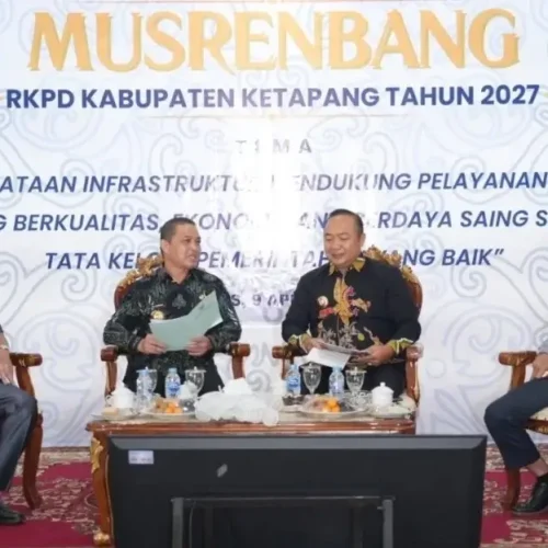 Gubernur Ria Norsan saat menghadiri Musrenbang RKPD di Ketapang.