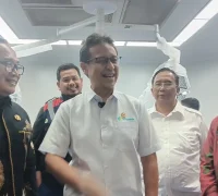Menteri Kesehatan Budi Gunadi Sadikin meninjau fasilitas RSUD Tuan Besar Syarif Idrus di Kabupaten Kubu Raya, Jumat (6/2/2026).
