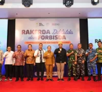 Gubernur Kalbar Ria Norsan saat menghadiri Rakerda, Diklatda, dan Forbisda HIPMI Kalbar 2026 di Kubu Raya.
