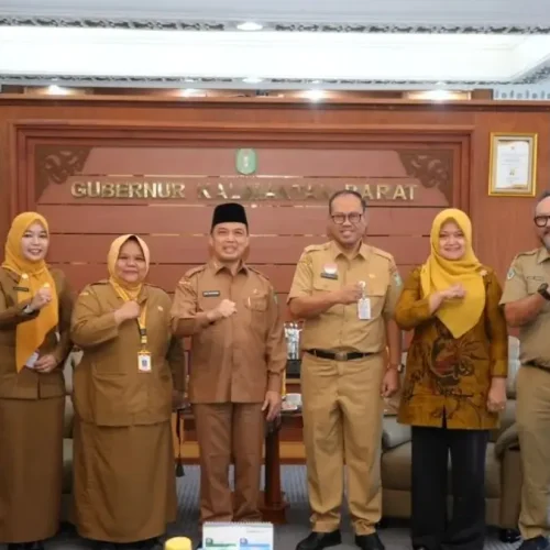 Gubernur Kalbar Ria Norsan menerima audiensi panitia Rakernas ARSADA 2026 di Pontianak,(26/5/2026).
