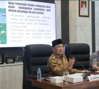 Gubernur Kalimantan Barat Ria Norsan memimpin rapat koordinasi penetapan permanen rekayasa lalu lintas angkutan barang di Duplikasi Jembatan Kapuas I.