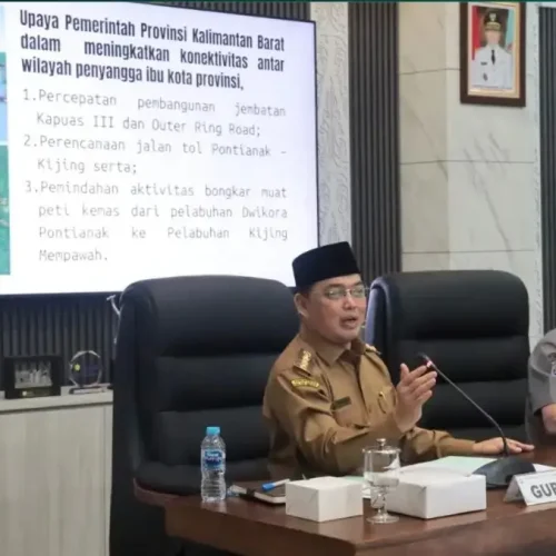 Gubernur Kalimantan Barat Ria Norsan memimpin rapat koordinasi penetapan permanen rekayasa lalu lintas angkutan barang di Duplikasi Jembatan Kapuas I.