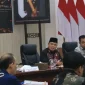 Gubernur Kalbar Ria Norsan memimpin rapat koordinasi penanggulangan puncak karhutla 2026 di Pontianak.