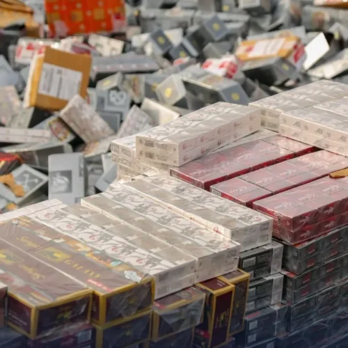 Barang bukti 2,74 juta batang rokok ilegal yang digagalkan Bea Cukai Kalbagbar di Kabupaten Kubu Raya.