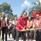 Wakil Gubernur Kalimantan Barat Krisantus Kurniawan meresmikan Rumah Adat Roming Ompuk Domauk Panu di Desa Embala Sanggau sebagai pusat pelestarian budaya Dayak.