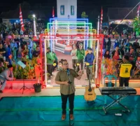 Bupati Kubu Raya Sujiwo meresmikan Ruang Publik Tugu Langsat di Desa Punggur Kecil, Kecamatan Sungai Kakap.