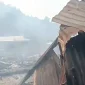 Rumah panjang 10 pintu di Kampung Long Jekitan, Sarawak, ludes terbakar dan membuat 79 warga terdampak. (Tangkapan Layar - facebook.com/borneonetwork2)
