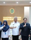 Sekda Kalbar Harisson bersama STMKG bahas kuota afirmasi putra daerah Kalbar di Kantor Sekda Kalbar, Rabu (1/4/2026).