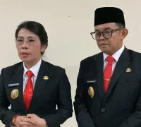 Wali Kota Tjhai Chui Mie dan Wakil Wali Kota Muhammadin dalam agenda pemerintahan di Singkawang.
