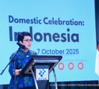 Screenshot 2025-10-08 172308 Dirjen Komdigi Mira Tayyiba menyampaikan pentingnya kesetaraan digital bagi perempuan dalam acara ITU Girls in ICT Day 2025 di Jakarta. (komdigi)