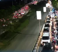 arus balik kendaraan masuk Pontianak padat.