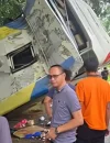 Bus terguling di turunan Penyeladi Sanggau setelah diduga mengalami rem blong.
