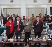 Sekda Kalbar Harisson menghadiri seminar keperawatan di STIKES Yarsi Pontianak, (25/4/2026).
