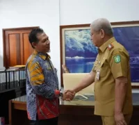 Sekda Kalbar, Harisson, (1) Sekda Kalbar Harisson bersama Kepala KPP Pratama Pontianak membahas percepatan pelaporan SPT dan penyerapan anggaran 2025 di Pontianak. (instagram.com/adpim.provkalbar)