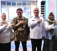 Sekda Kalbar Harisson dan Kepala Satuan Tugas Sertidaya KPK RI Sugiarto saat dialog sinergi pencegahan korupsi melalui PAKSI. Sekda Kalbar Harisson dan Kepala Satuan Tugas Sertidaya KPK RI Sugiarto saat dialog sinergi pencegahan korupsi melalui PAKSI.