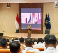 Sekda Kalbar Harisson membuka kegiatan Peningkatan Kompetensi Pendamping Koperasi Merah Putih di Universitas Tanjungpura Pontianak. (instagram.com/adpim.provkalbar)