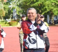 Sekda Kubu Raya Yusran Anizam usai memberikan sambutan saat pelepasan kontingen Popda 2026.