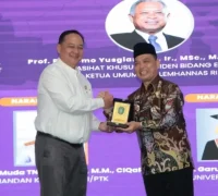 Gubernur Kalimantan Barat Ria Norsan saat membuka Seminar Kebangsaan di Aula Garuda Kantor Gubernur Kalbar.