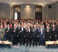 Wakil Gubernur Kalbar Krisantus Kurniawan membuka Sidang SOSEK MALINDO ke-39 Kalbar-Sarawak di Hotel Novotel Pontianak.