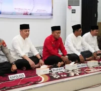 Wagub Kalbar Krisantus Kurniawan menghadiri kegiatan Safari Ramadan dan silaturahmi masyarakat di Pendopo Bupati Kayong Utara.