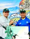 Wagub Kalbar Krisantus Kurniawan membuka Singkawang Trail Wisata 2026 yang diikuti 1.100 rider di Pantai Pak Lotay, Singkawang.