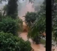 Lokasi terdampak longsor akibat Topan Ditwah di Sri Lanka yang menyebabkan ratusan korban tewas dan kerusakan parah. (x.com/WaddeyAli)