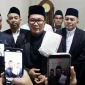Sujiwo mengundang warga hadir open house Lebaran usai salat Idulfitri di Masjid Agung Awwaluddin