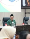 Gubernur Kalbar Ria Norsan memimpin Rapat Pleno TPAKD Kalimantan Barat di Balai Petitih Pontianak.