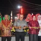 Taman Pasar Kakap resmi dibuka Bupati Kubu Raya Sujiwo di Sungai Kakap.