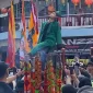 Ritual Tatung dalam perayaan Cap Go Meh di Singkawang yang menjadi daya tarik wisata budaya dunia.