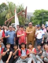 Gubernur Kalbar Ria Norsan membuka Turnamen Voli SMUNJU CUP 2026 di SMAN 7 Pontianak dalam rangka HUT ke-53 sekolah.