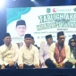 Ribuan jemaah menghadiri Tabligh Akbar bersama Ustaz Abdul Somad di Stadion Kridasana, Kota Singkawang, dalam rangka Milad ke-7 Fahmi Ummi, Jumat (2/10/2026).