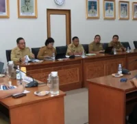 Sekda Kalbar Harisson menerima audiensi Ditjen Penataan Ruang Laut KKP terkait pembentukan UPT Penataan Ruang Laut di Pontianak.