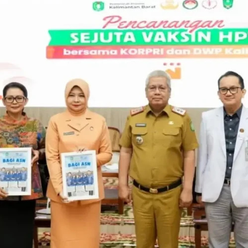 Sekda Kalbar Harisson mencanangkan Gerakan Sejuta Vaksin HPV pada Seminar Perempuan di Balai Petitih Kantor Gubernur Kalbar.