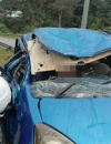 Mobil yang membawa empat WNI ringsek setelah menabrak pembatas jalan di kawasan Kuching, Sarawak, Malaysia.