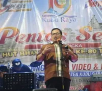 Wakil Bupati Kubu Raya Sukiryanto saat peluncuran lomba video dan fotografi untuk promosi pariwisata daerah.