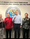 Wakil Gubernur Kalimantan Barat Krisantus Kurniawan saat melakukan kunjungan kerja ke Kementerian Koordinator Infrastruktur di Jakarta.