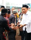 Wagub Kalbar Krisantus Kurniawan menghadiri Haul Akbar dan Haflatul Ikhtibar sekaligus mewisuda santri Ponpes Darul Qur'an Wal Lughoh di Kubu Raya.