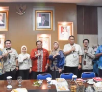 Kunjungan KSP ke Kubu Raya membahas program Transmigrasi Patriot dan melihat pengembangan kawasan transmigrasi. (Diskominfo Kubu Raya)