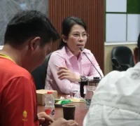 Wali Kota Singkawang memimpin rapat persiapan Imlek, Cap Go Meh, dan Ramadan Fair 2026 di Ruang Rapat Wali Kota, Jumat (6/2/2026).