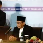 Wamenag R. Muhammad Syafi'i memberikan keterangan usai Sidang Isbat Ramadan 1447 H di Jakarta.