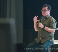 Nezar Patria menegaskan pertumbuhan startup AI Indonesia yang didominasi generasi muda. (dok.komdigi)