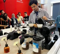 Khatulistiwa Coffee Event Khatulistiwa Coffee Event 2025 resmi di gelar di Pontianak Convention Centre (PCC), Kota Pontianak.
