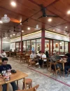 Kopi Tiam cabang Sepakat II Pengunjung menikmati kopi pancong khas Djaya Kopi Tiam di cabang terbaru Sepakat II Pontianak