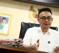 Wali Kota Pontianak Edi Rusdi Kamtono Wali Kota Pontianak Edi Rusdi Kamtono menyebut, Pemerintah Kota Pontianak segera memperbaiki fasilitas publik yang rusak pasca aksi demonstrasi.