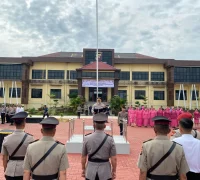 Upacara serah terima jabatan Polres Kubu Raya di halaman Mapolres