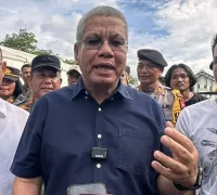 Sekda Kalimantan Barat Harisson memberikan pernyataan terkait absennya Kalbar di Borneo Games Kuching Malaysia Sekda Kalimantan Barat Harisson memberikan pernyataan terkait absennya Kalbar di Borneo Games Kuching Malaysia