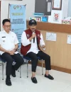 WhatsApp Image 2025-10-22 at 10.21.32 (1) Gus Ipul berdialog dengan penerima manfaat bantuan sosial di Pontianak. (Prokopim Pontianak)